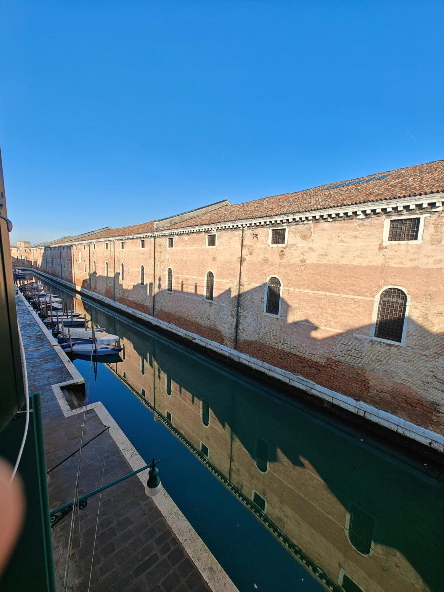 Castello Canal View Benátky Exteriér fotografie